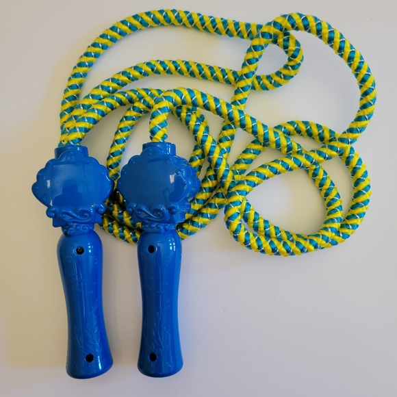 Transformer Walking Robot and Memo Jump Rope Set - Picture 8 of 9